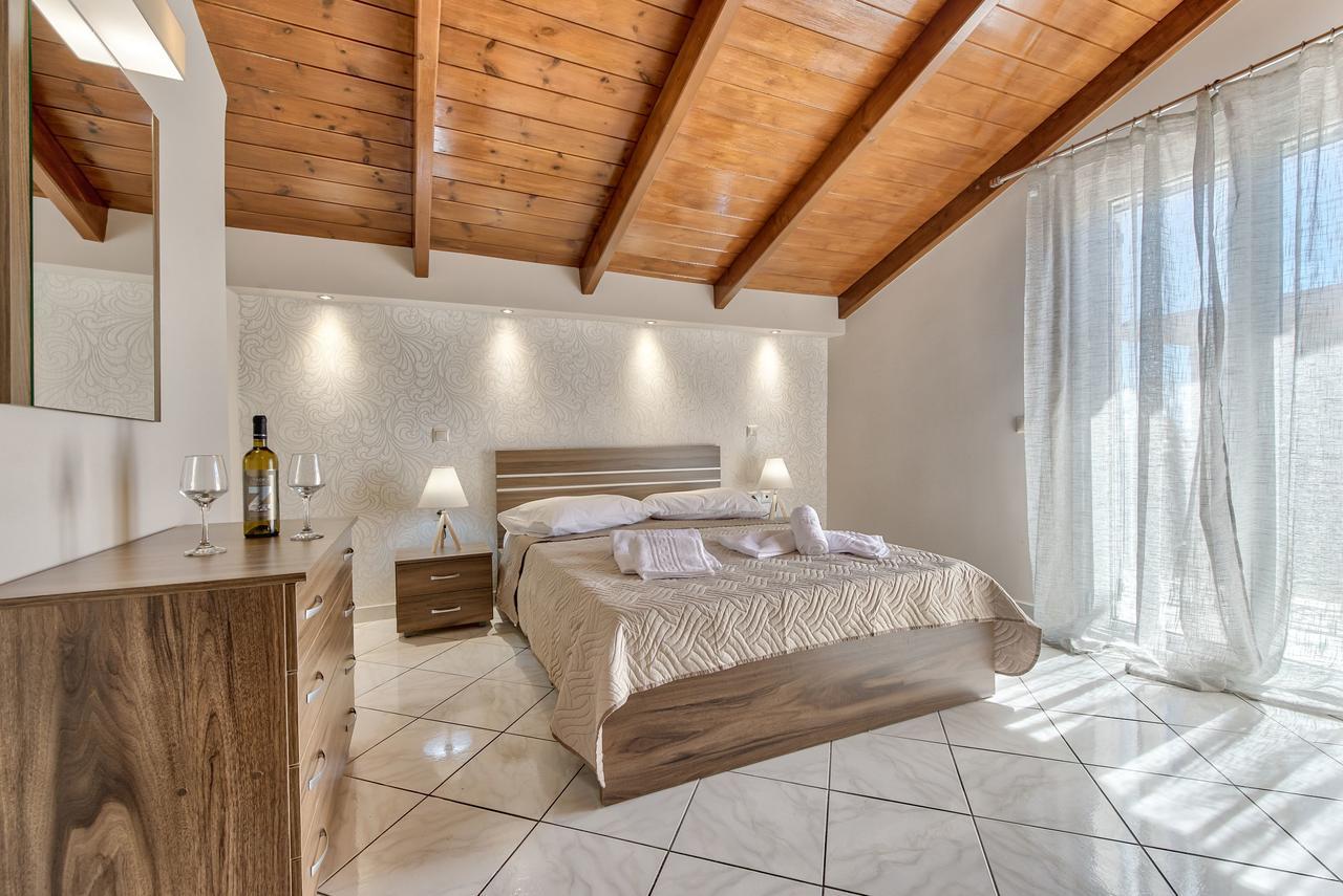 Beautiful City Center Apartments Città di Zante Esterno foto